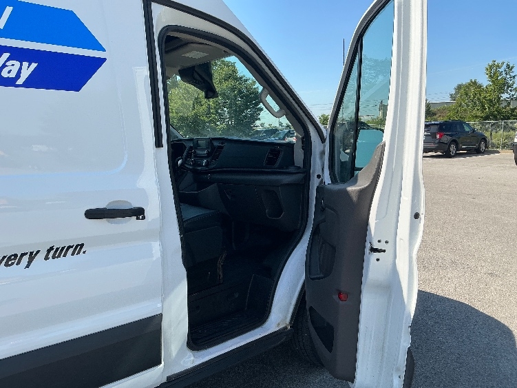 Used 2022 Ford Transit 250 - photo 18