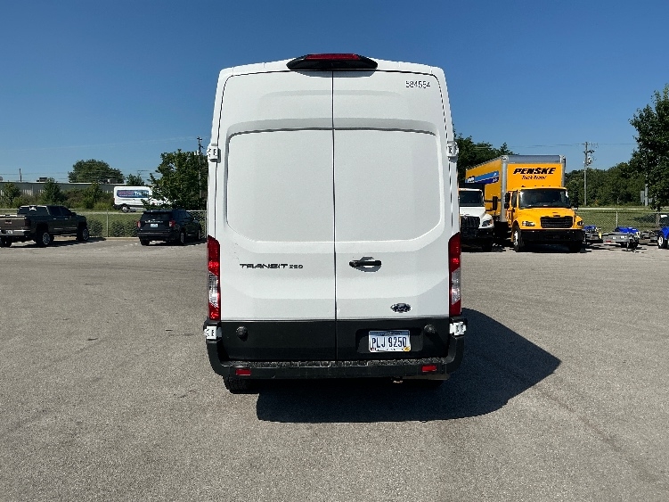 Used 2022 Ford Transit 250 - photo 8