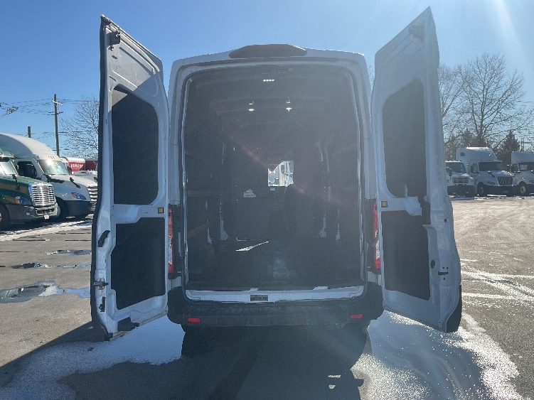 Used 2022 Ford Transit 250 - photo 10
