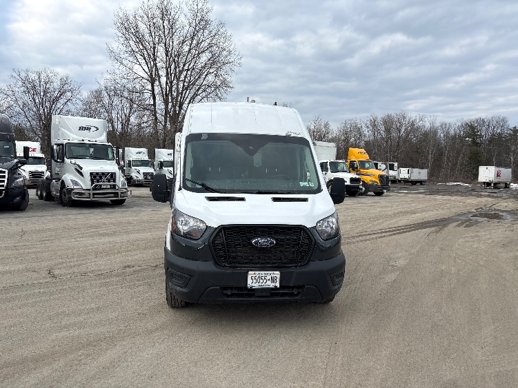 Used 2022 Ford Transit 250 - photo 2