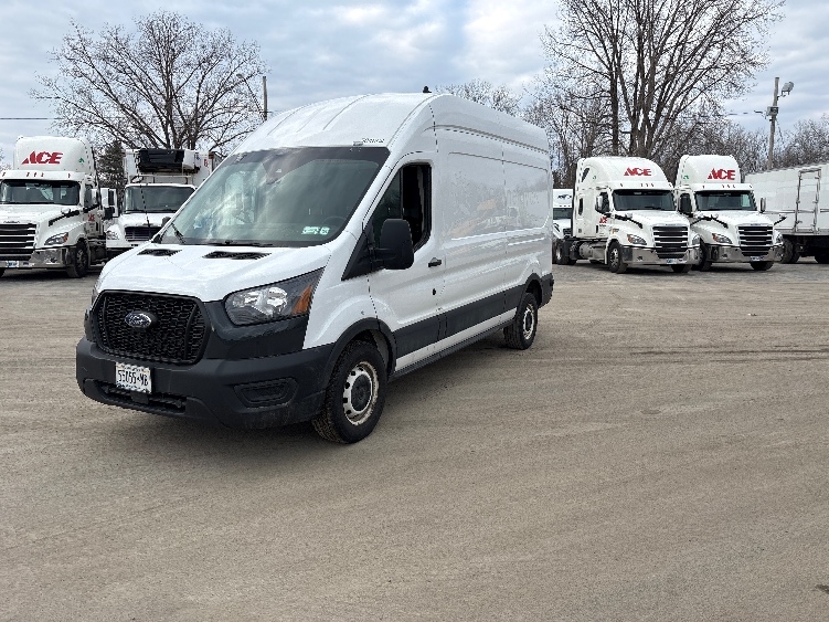 Used 2022 Ford Transit 250 - photo 5
