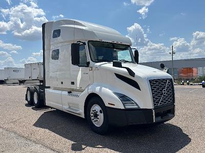 Used 2023 Volvo VNL Volvo D13 Semi Truck for sale #585619 - photo 1