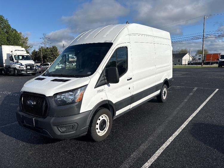 Used 2022 Ford Transit 250 - photo 5