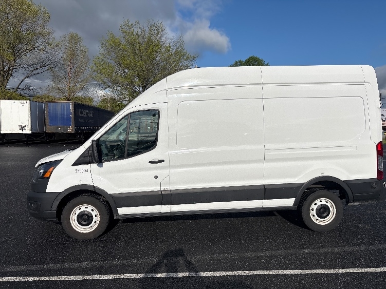 Used 2022 Ford Transit 250 - photo 6