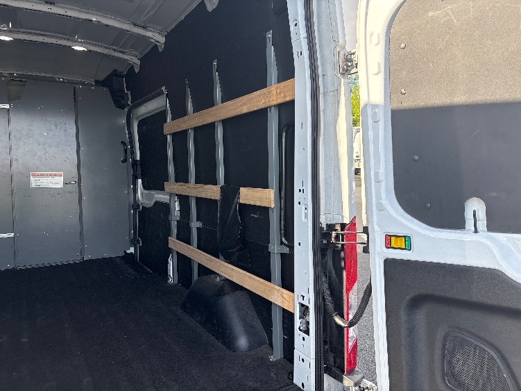 Used 2022 Ford Transit 250 - photo 11