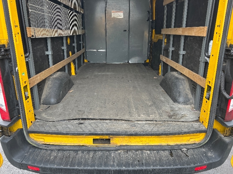 Used 2022 Ford Transit 250 - photo 11