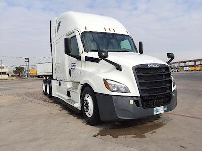 Used 2023 Freightliner Cascadia Detroit DD15AT Semi Truck with Sleeper Cab for sale #586351 - photo 1