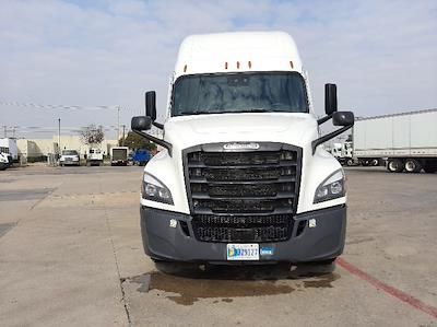 Used 2023 Freightliner Cascadia Detroit DD15AT Semi Truck with Sleeper Cab for sale #586351 - photo 2