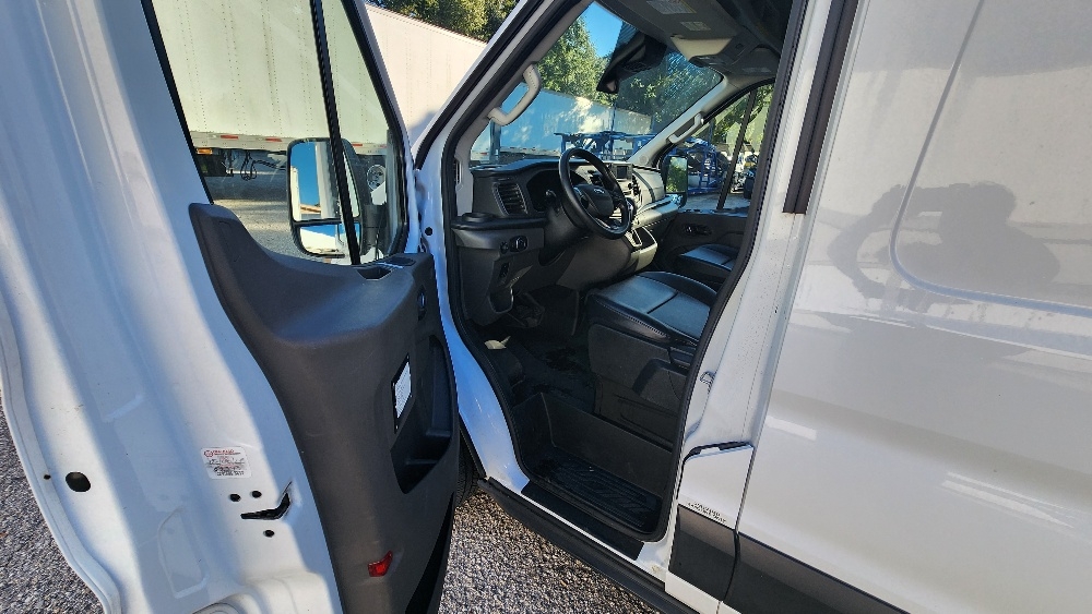 Used 2022 Ford Transit 250 - photo 18