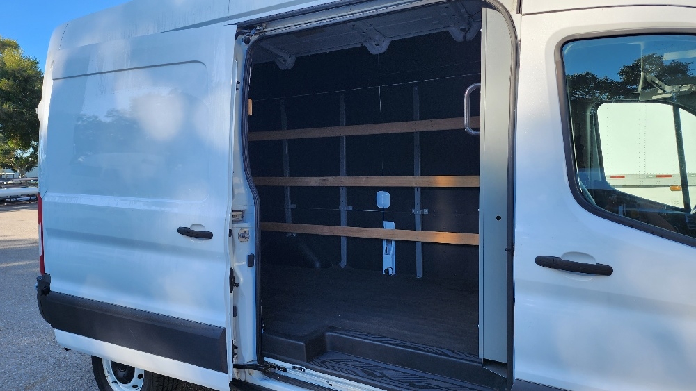 Used 2022 Ford Transit 250 - photo 27