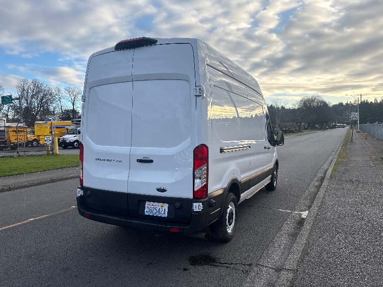 Used 2022 Ford Transit 250 - photo 13