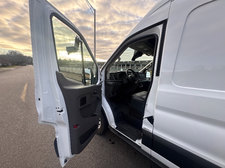 Used 2022 Ford Transit 250 - photo 16