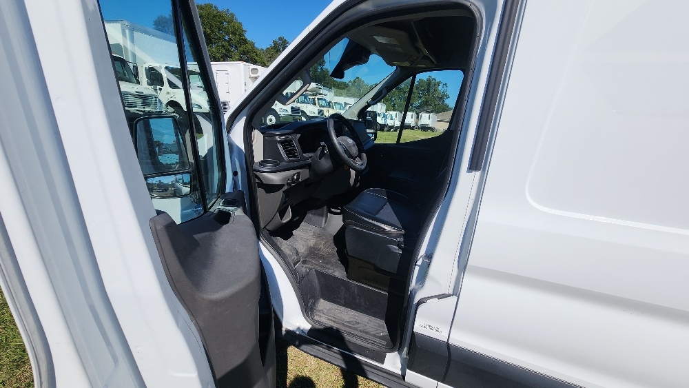 Used 2022 Ford Transit 250 - photo 18