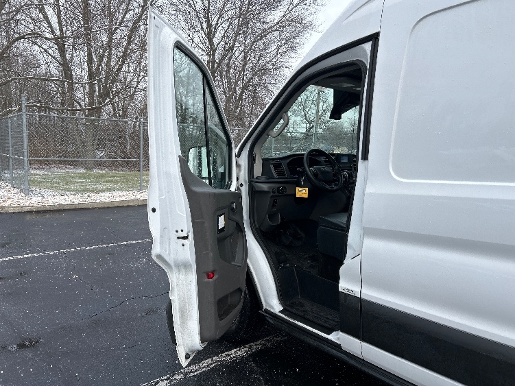 Used 2022 Ford Transit 250 - photo 18