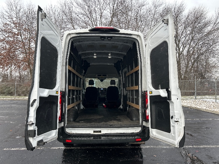 Used 2022 Ford Transit 250 - photo 10