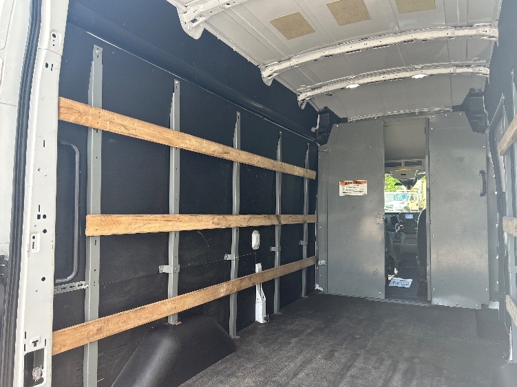 Used 2022 Ford Transit 250 - photo 13