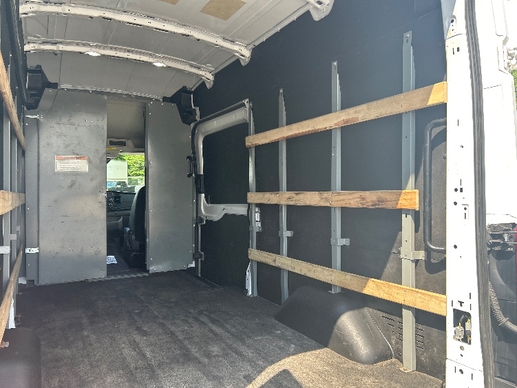 Used 2022 Ford Transit 250 - photo 14
