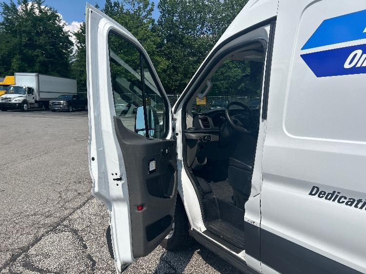 Used 2022 Ford Transit 250 - photo 18