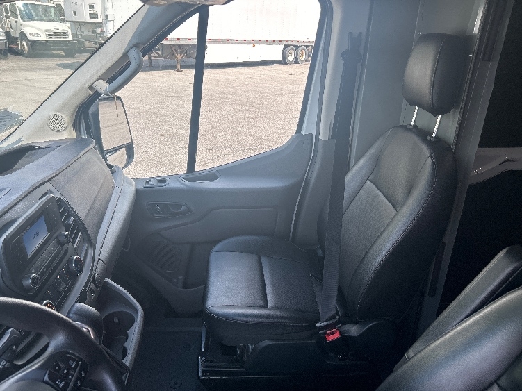 Used 2022 Ford Transit 250 - photo 21