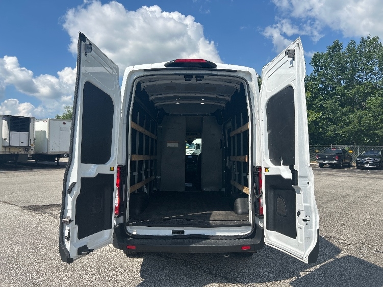Used 2022 Ford Transit 250 - photo 10