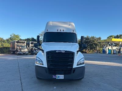 Used 2023 Freightliner Cascadia Detroit DD15AT Semi Truck with Sleeper Cab for sale #587359 - photo 2