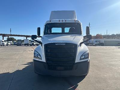 Used 2023 Freightliner Cascadia Detroit DD13 Semi Truck for sale #589859 - photo 2