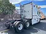 Used 2023 Freightliner Cascadia Detroit DD15AT Semi Truck with Sleeper Cab for sale #589891 - photo 7