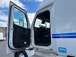 Used 2023 Freightliner Cascadia Detroit DD15AT Semi Truck with Sleeper Cab for sale #589891 - photo 9