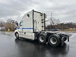 Used 2023 Freightliner Cascadia Detroit DD15AT Semi Truck with Sleeper Cab for sale #589958 - photo 5
