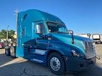Used 2017 Freightliner Cascadia Detroit DD15 Semi Truck with Sleeper Cab for sale #703169 - photo 1