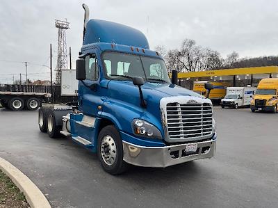 Used 2018 Freightliner Cascadia Detroit DD13 Semi Truck for sale #704015 - photo 1