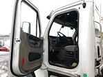 Used 2017 Freightliner Cascadia Detroit DD15 Semi Truck with Sleeper Cab for sale #704272 - photo 9