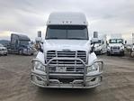 Used 2017 Freightliner Cascadia Detroit DD15 Semi Truck with Sleeper Cab for sale #704273 - photo 2