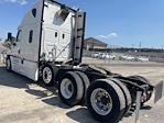 Used 2017 Freightliner Cascadia Detroit DD15 Semi Truck with Sleeper Cab for sale #704277 - photo 4
