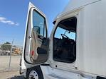 Used 2017 Freightliner Cascadia Detroit DD15 Semi Truck with Sleeper Cab for sale #704277 - photo 8