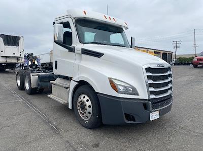 Used 2019 Freightliner Cascadia Detroit DD13 Semi Truck for sale #715242 - photo 1