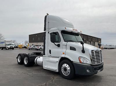 Used 2016 Freightliner Cascadia Detroit DD13 Semi Truck for sale #716641 - photo 1