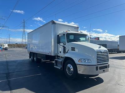 Used 2018 Mack CXU613 Box Truck for sale #717362 - photo 1