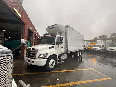 Used 2017 Hino 338 Morgan Truck Body Refrigerated Body for sale #717956 - photo 1
