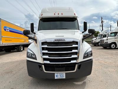 Used 2020 Freightliner Cascadia Detroit DD15AT Semi Truck with Sleeper Cab for sale #718143 - photo 2