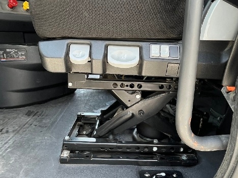 Used 2020 Freightliner Cascadia - photo 14