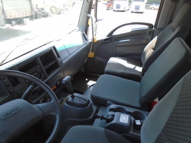 Used 2018 Isuzu FTR - photo 16