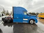 Used 2019 Freightliner Cascadia Detroit DD15AT Semi Truck with Sleeper Cab for sale #718253 - photo 8