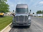 Used 2017 Freightliner Cascadia Detroit DD15AT Semi Truck with Sleeper Cab for sale #718254 - photo 2