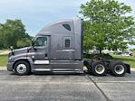 Used 2017 Freightliner Cascadia Detroit DD15AT Semi Truck with Sleeper Cab for sale #718254 - photo 4
