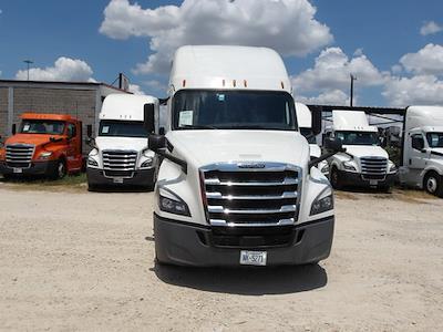 Used 2020 Freightliner Cascadia Detroit DD15AT Semi Truck with Sleeper Cab for sale #718300 - photo 2