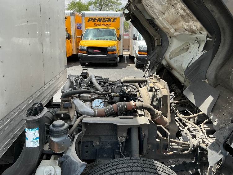 Used 2016 Isuzu NPR - photo 24