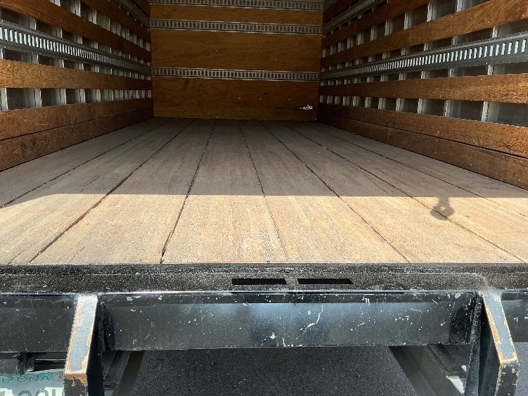 Used 2016 Isuzu NPR - photo 11