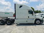Used 2019 Freightliner Cascadia Detroit DD15AT Semi Truck with Sleeper Cab for sale #718347 - photo 6