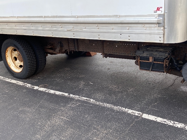 Used 2016 Isuzu NPR-HD - photo 16